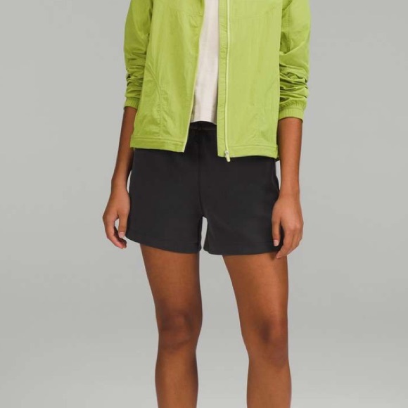 Lululemon Softstreme HR Short 4’ - Picture 4 of 4